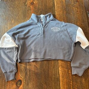 Hollister Women's Two-Tone Cropped Sweater